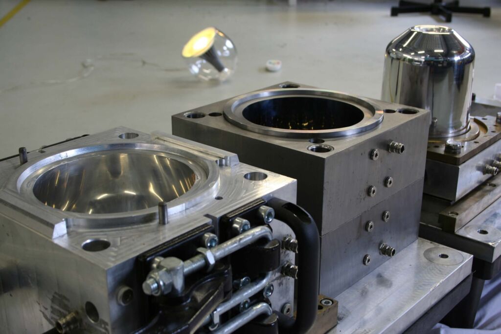 Philips-Living-Colors-Mould Kunststof-engineering