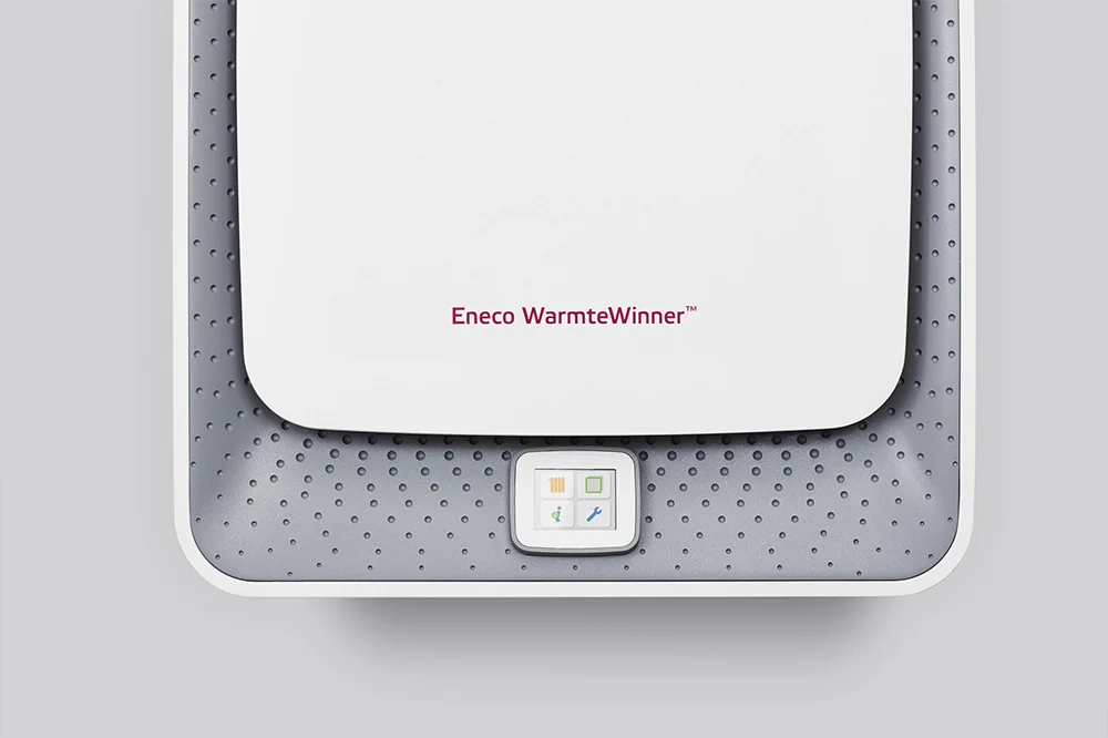 Detail des Eneco Wärmegewinner-Logos und des kleinen Bedienungsdisplays.